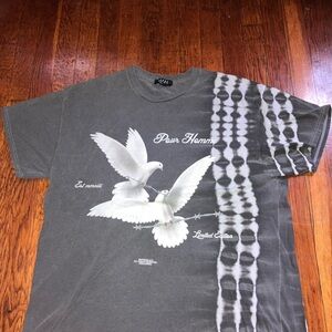 Gray Graphic Tee with Doves